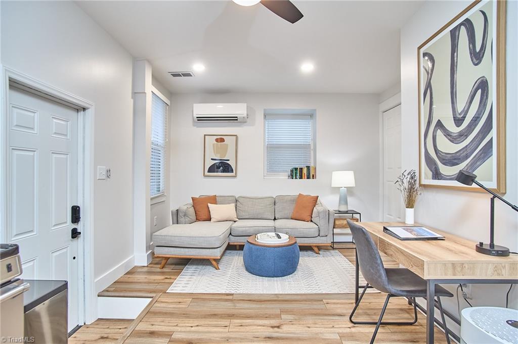 130 N Poplar Street Property Photo 30