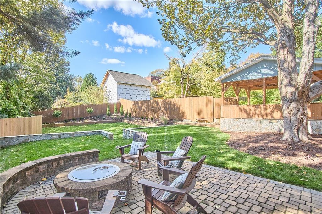 130 N Poplar Street Property Photo 38