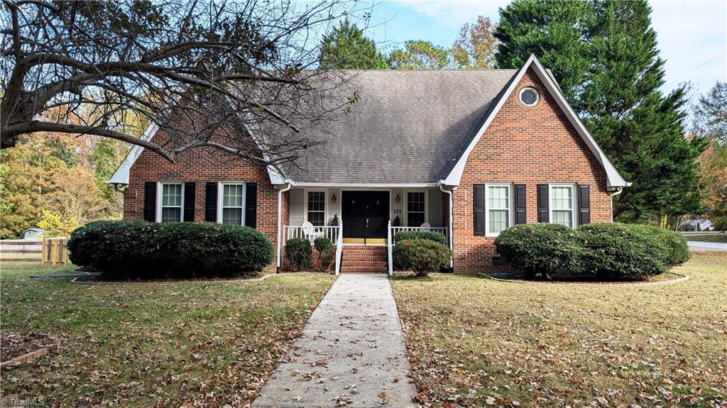 222 Shallowbrook Drive Property Photo 1