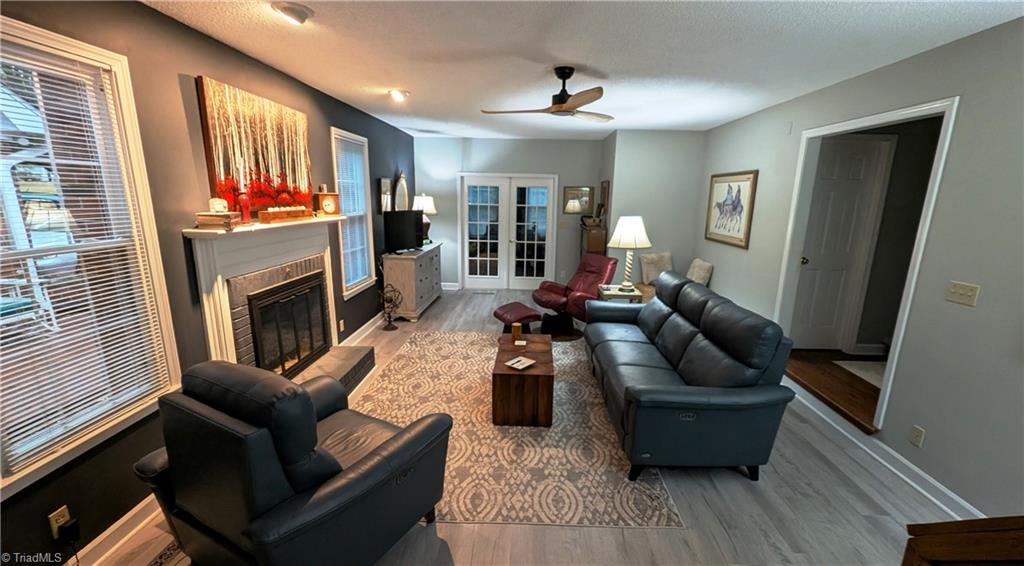 222 Shallowbrook Drive Property Photo 5