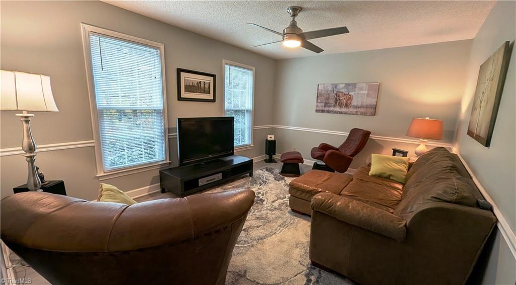 222 Shallowbrook Drive Property Photo 10