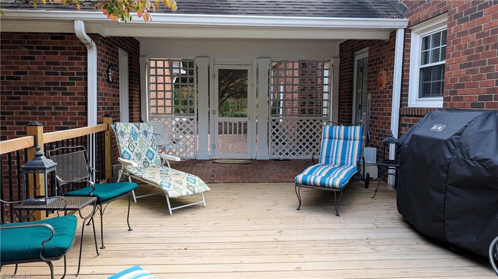 222 Shallowbrook Drive Property Photo 22