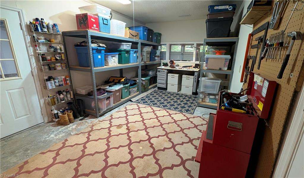 222 Shallowbrook Drive Property Photo 29