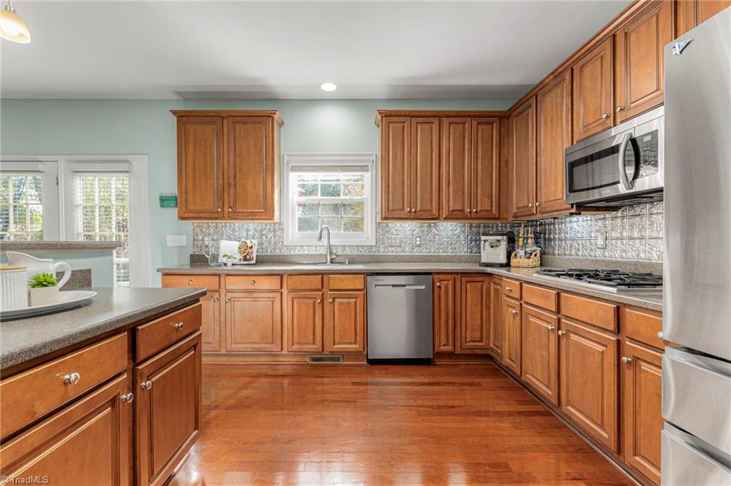 5440 Stone Crossing Drive Property Photo 16