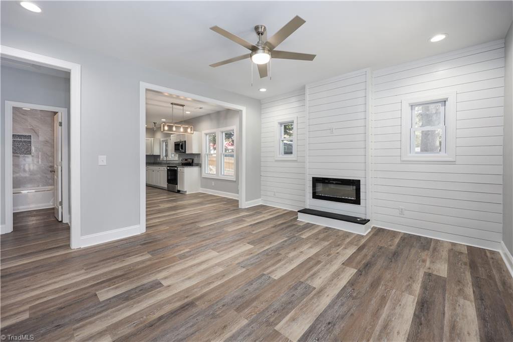 812 Ashdol Street Property Photo 5