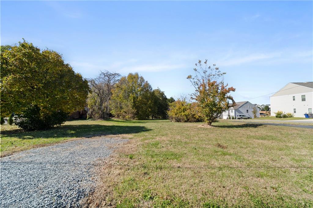 610 Meadowlark Drive Property Photo 1