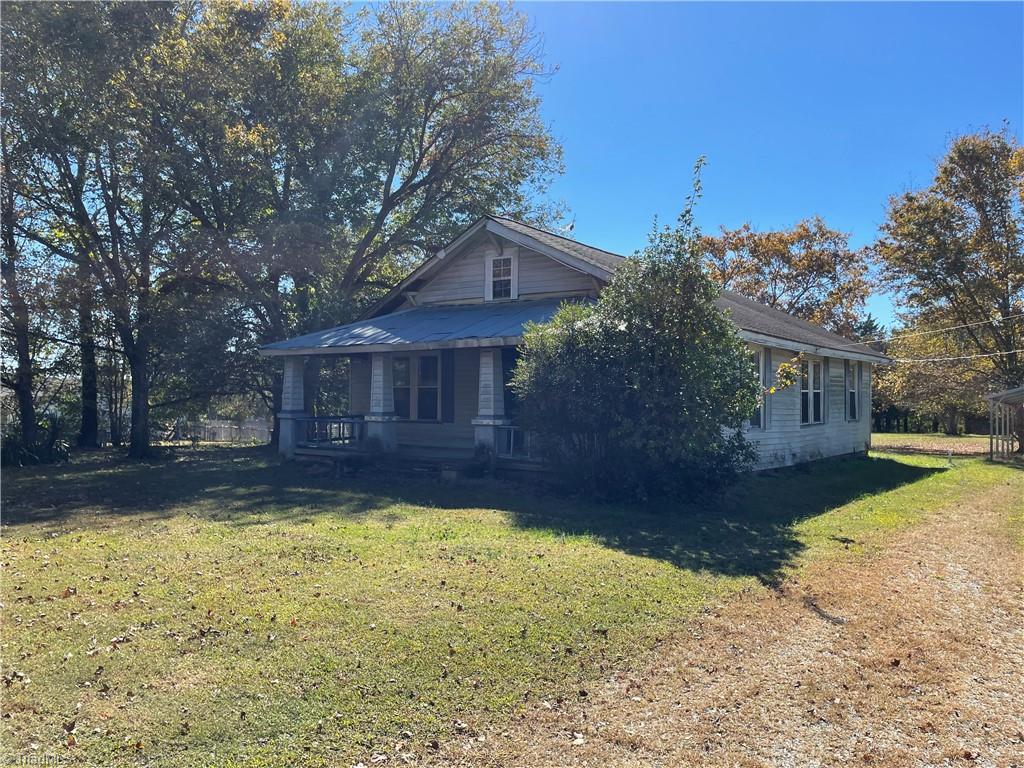 2039 Lower Hopedale Road Property Photo 17