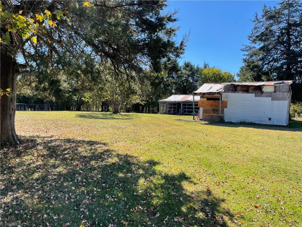 2039 Lower Hopedale Road Property Photo 19