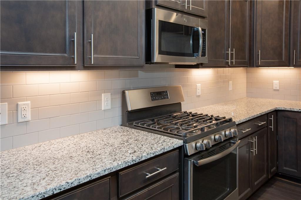 218 Crane Creek Way Property Photo 4