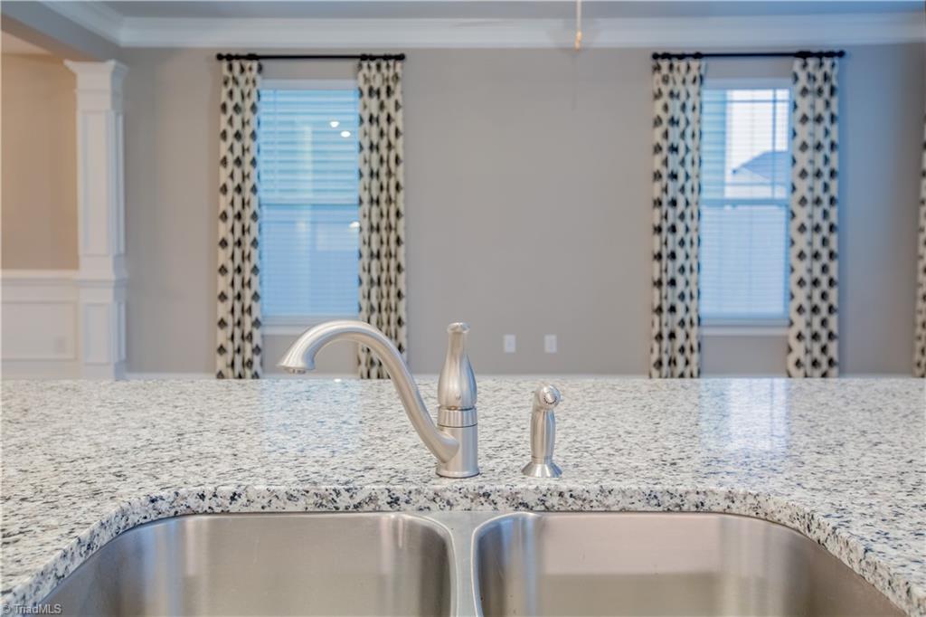 218 Crane Creek Way Property Photo 6