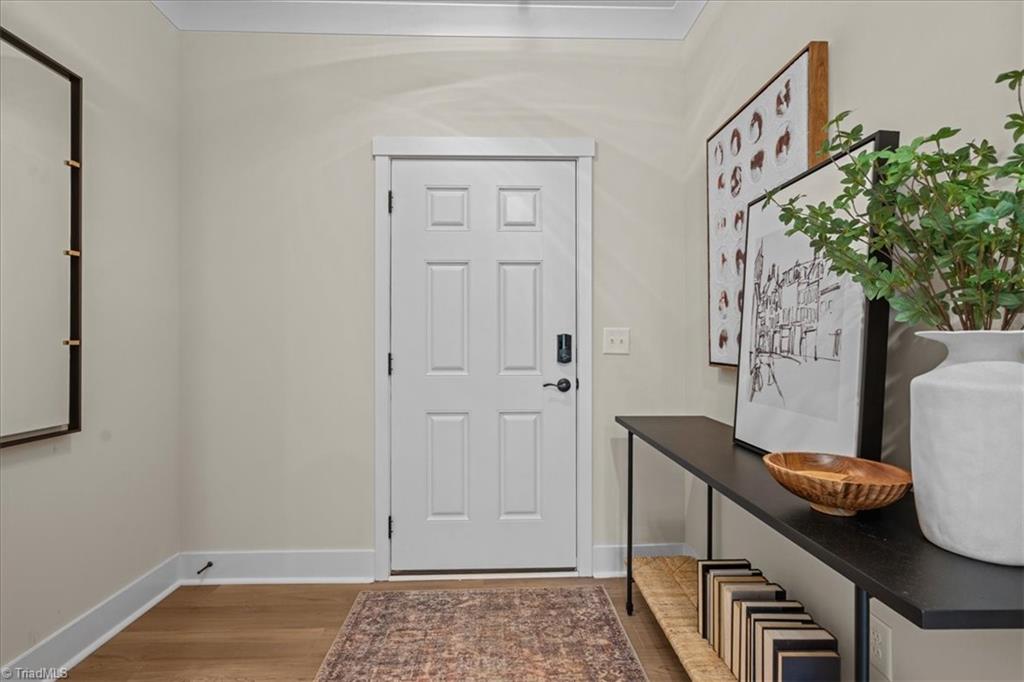 1289 Hammond Drive Property Photo 2