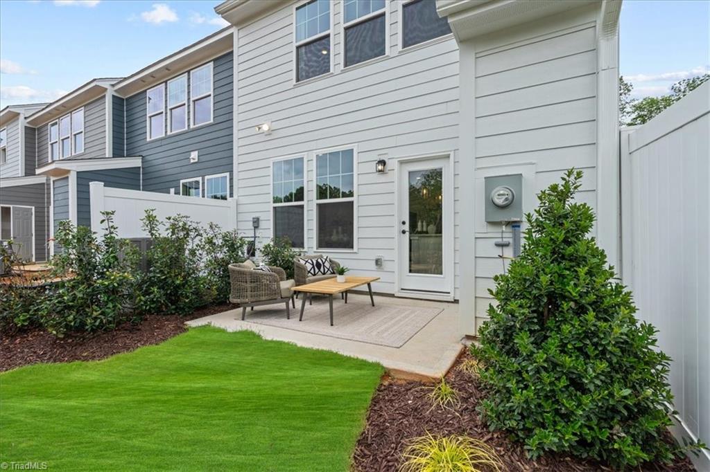 1289 Hammond Drive Property Photo 16