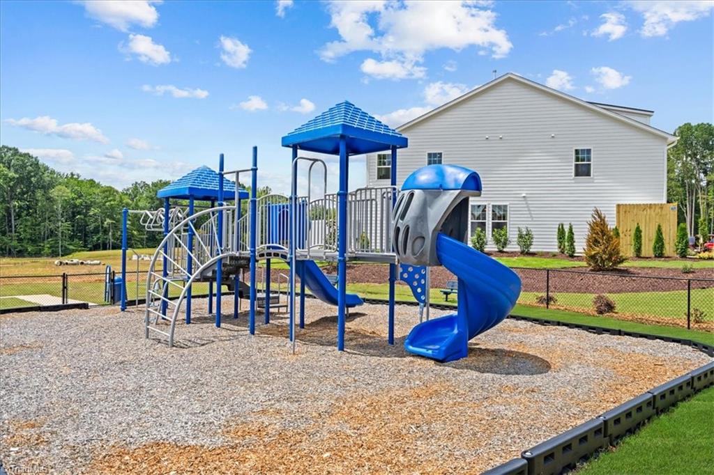 1289 Hammond Drive Property Photo 17