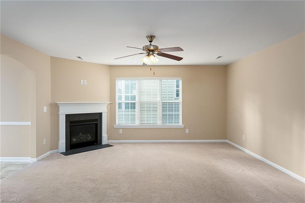 5519 Misty Hill Circle Property Photo 4