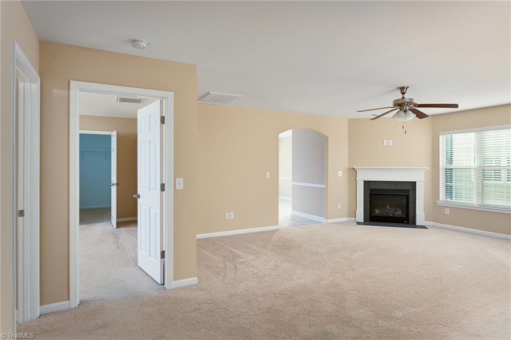 5519 Misty Hill Circle Property Photo 5