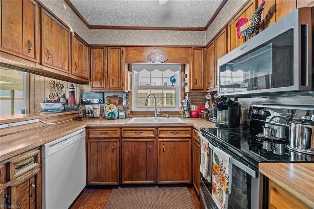 5168 Brook Circle Property Photo 13