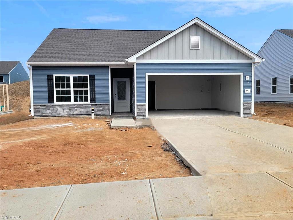 251 Macintosh Drive Property Photo 2