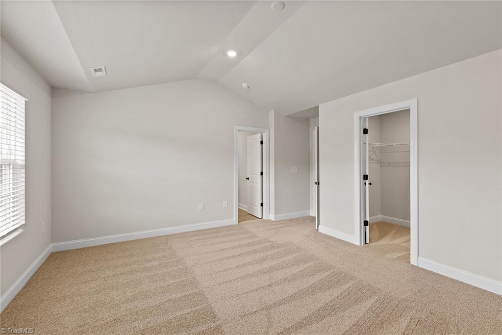 3435 Robindale Drive Property Photo 14