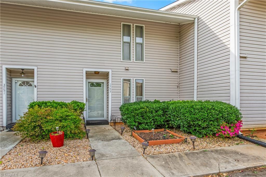 3753 Heathrow Drive Property Photo 1