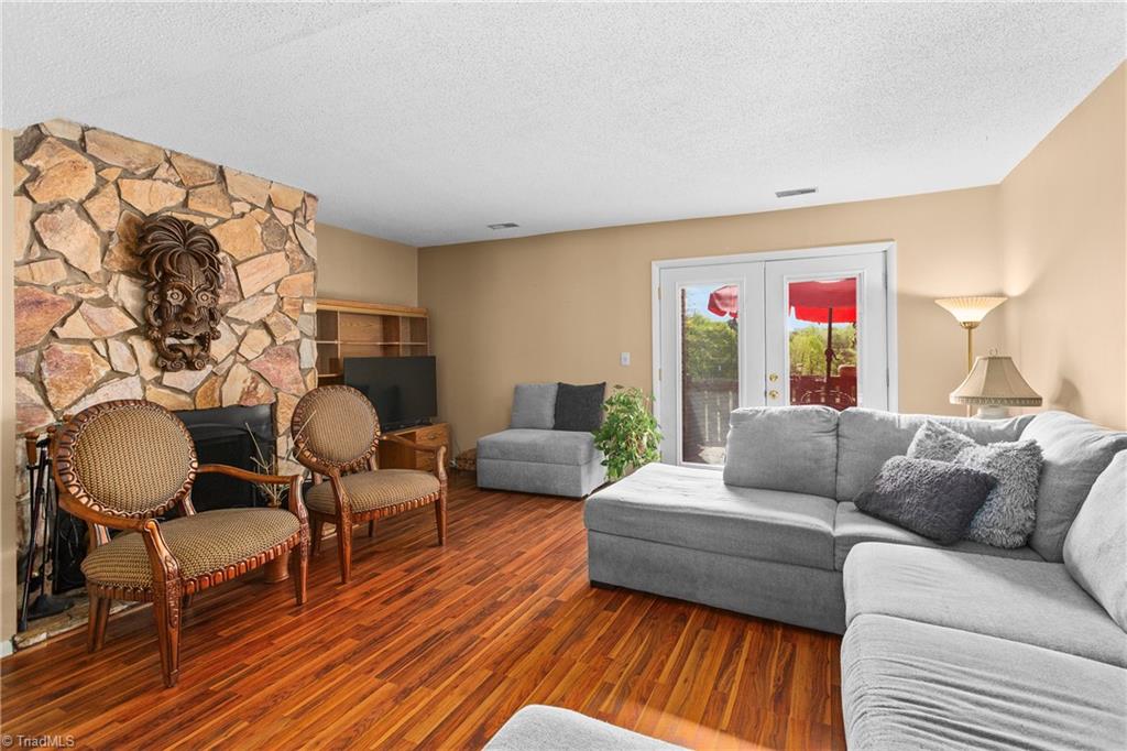 3753 Heathrow Drive Property Photo 10