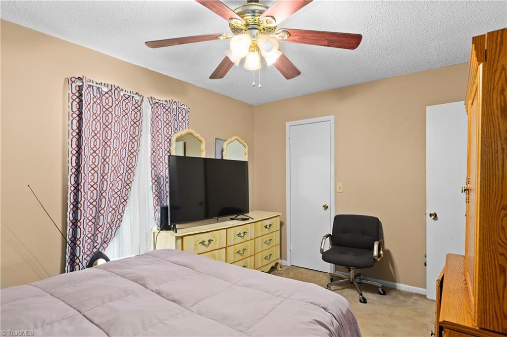 3753 Heathrow Drive Property Photo 17