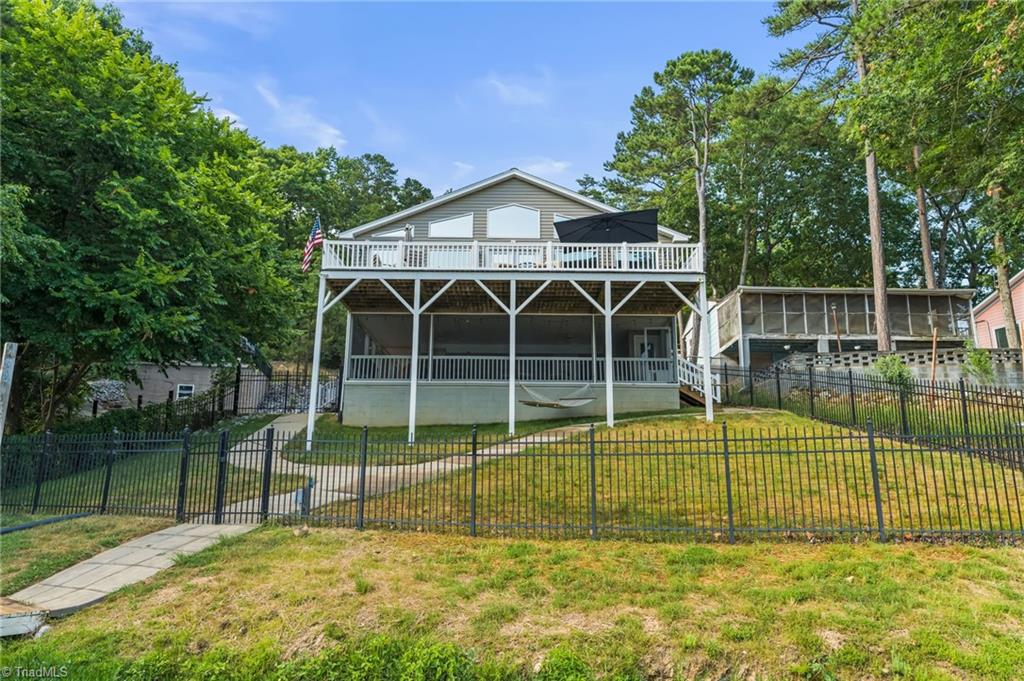 592 Shoreline Road Property Photo 1