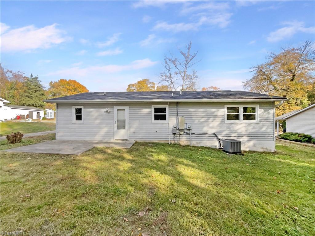4051 Gordon Court Property Photo 6