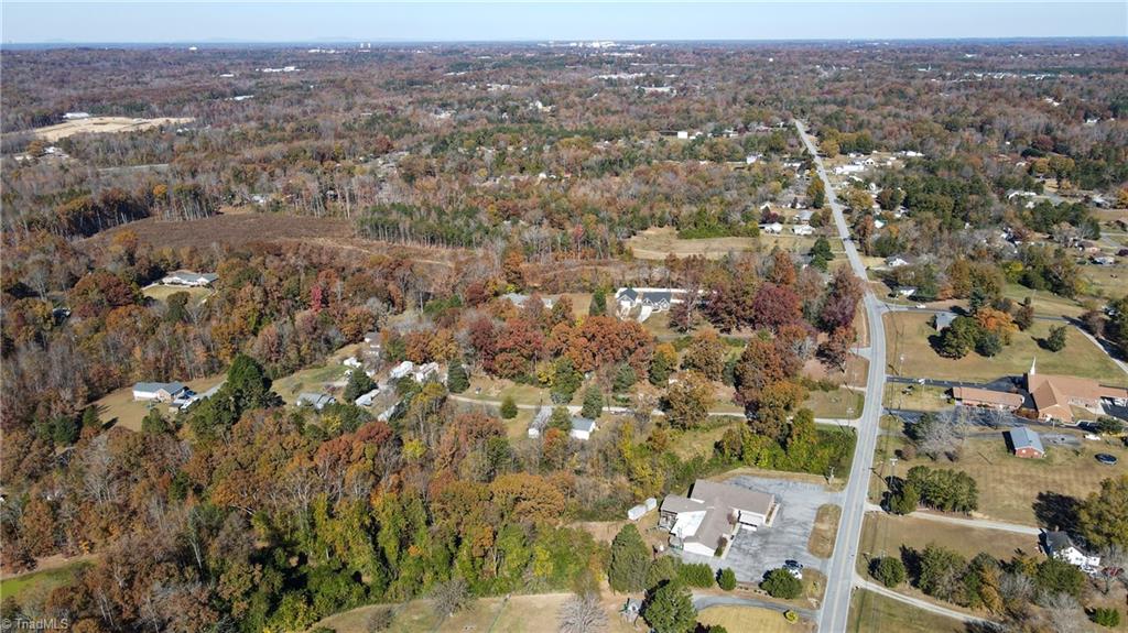 5043 Meadowbrook Drive Property Photo 7