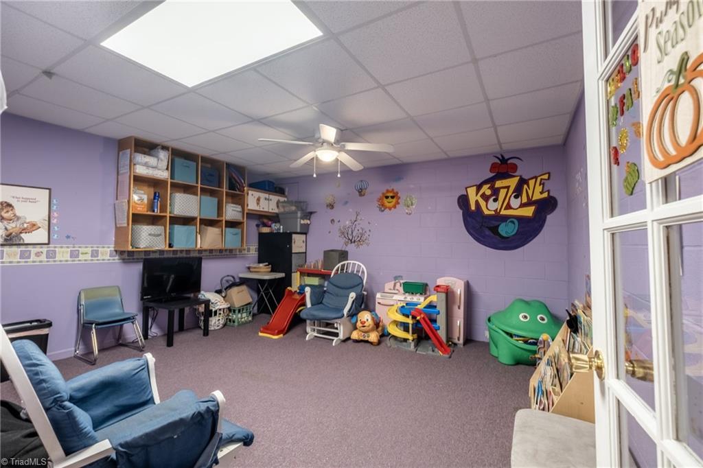 5043 Meadowbrook Drive Property Photo 25
