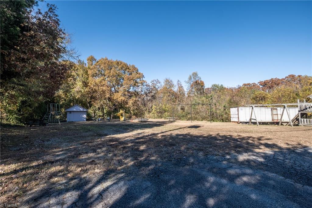5043 Meadowbrook Drive Property Photo 35