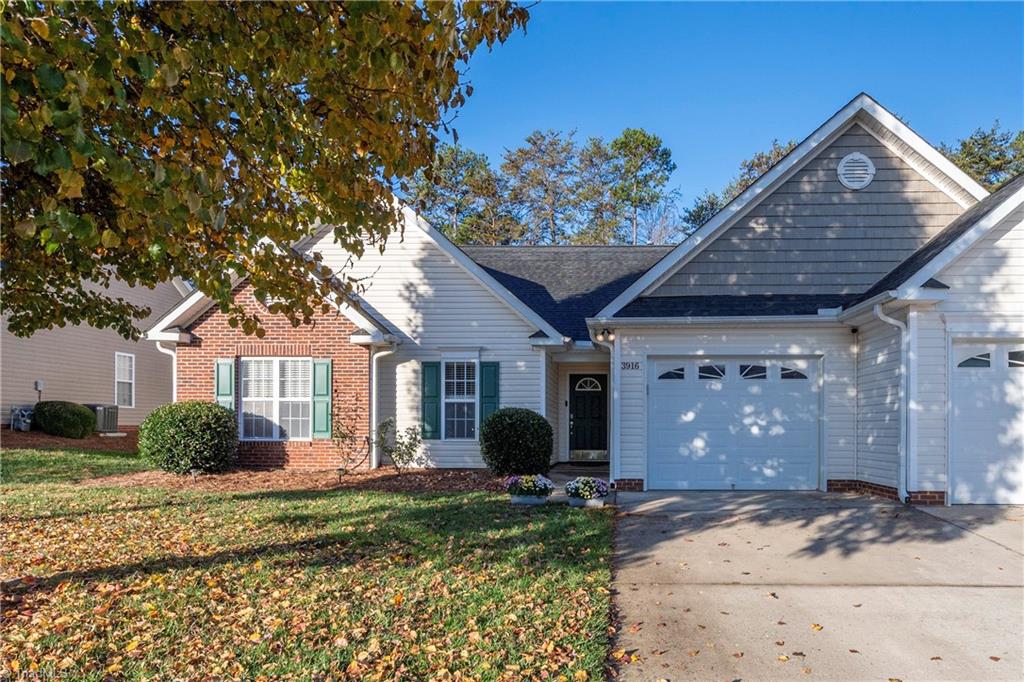 3916 Creekside Court Property Photo 1