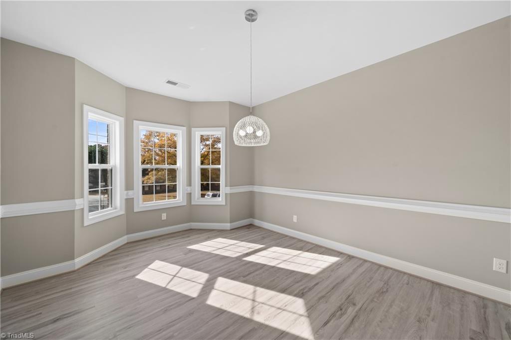 1885 Paragon Drive Property Photo 4