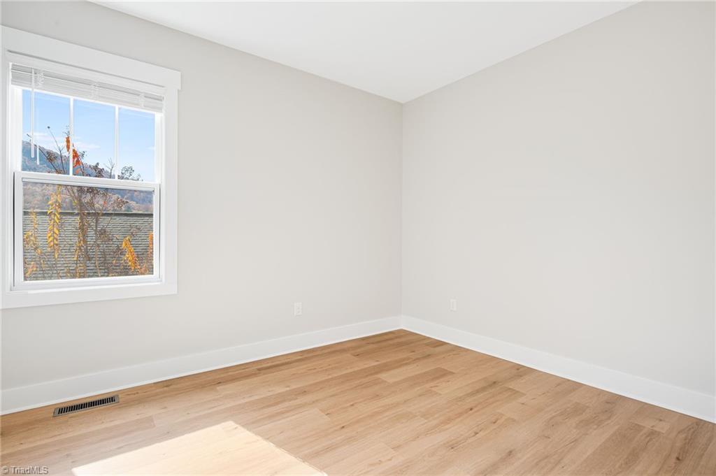 11 Byrdcliffe Lane Property Photo 16