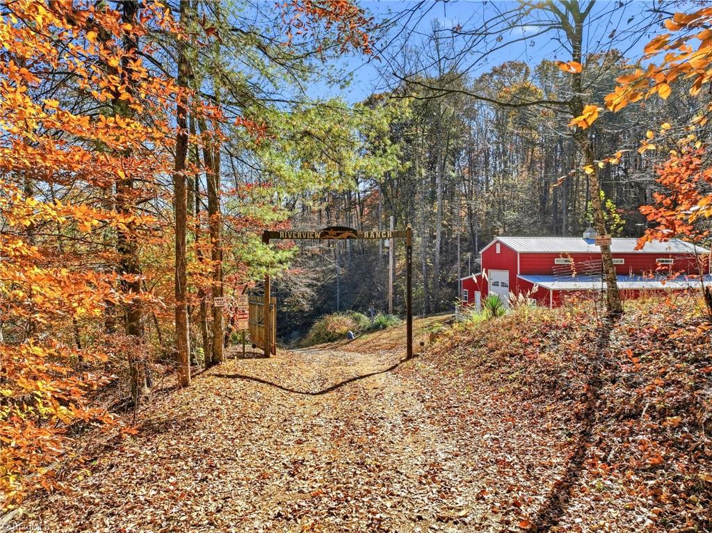 960 Riverview Road Property Photo 47
