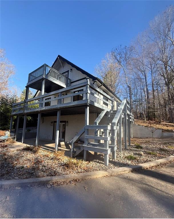 231 West Shore Drive Property Photo 1
