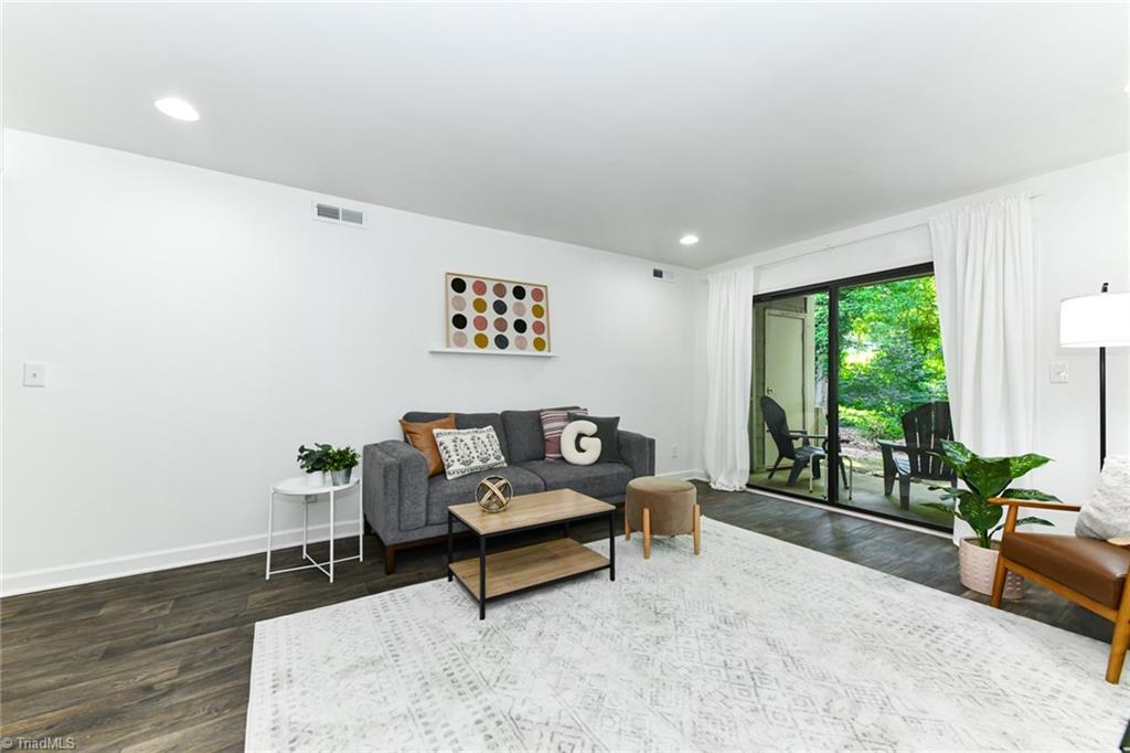 1510 Benjamin Parkway # B Property Photo 1