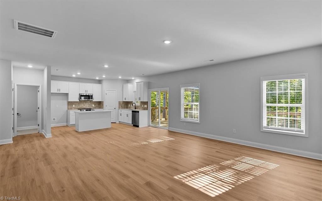 407 Pinnacle Drive Property Photo 3
