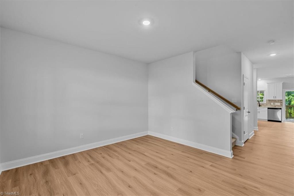 407 Pinnacle Drive Property Photo 9