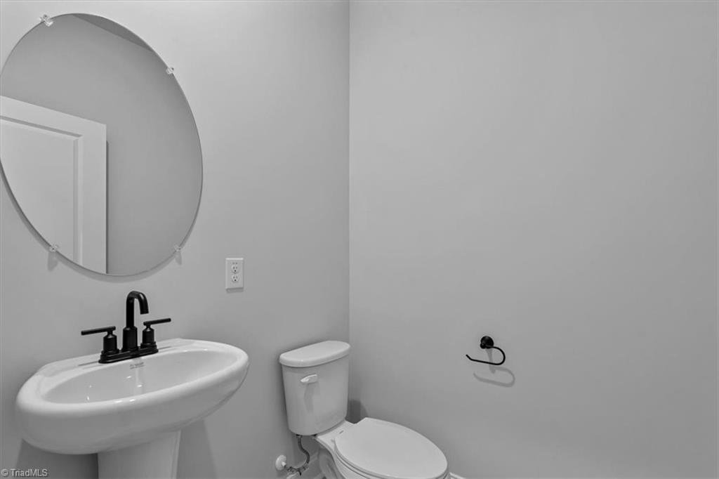 407 Pinnacle Drive Property Photo 10