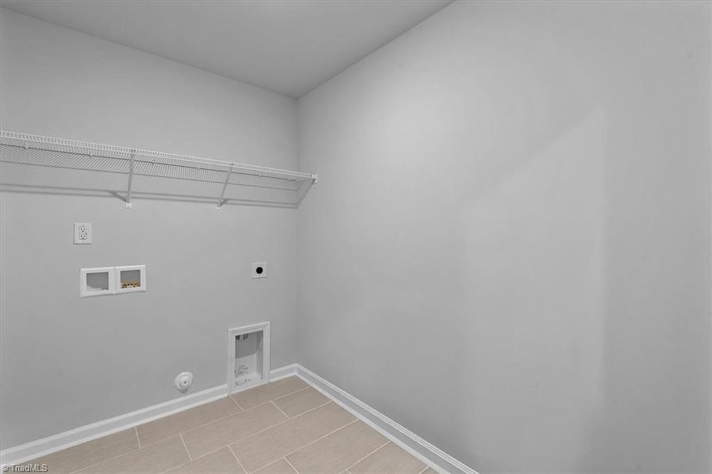 407 Pinnacle Drive Property Photo 34