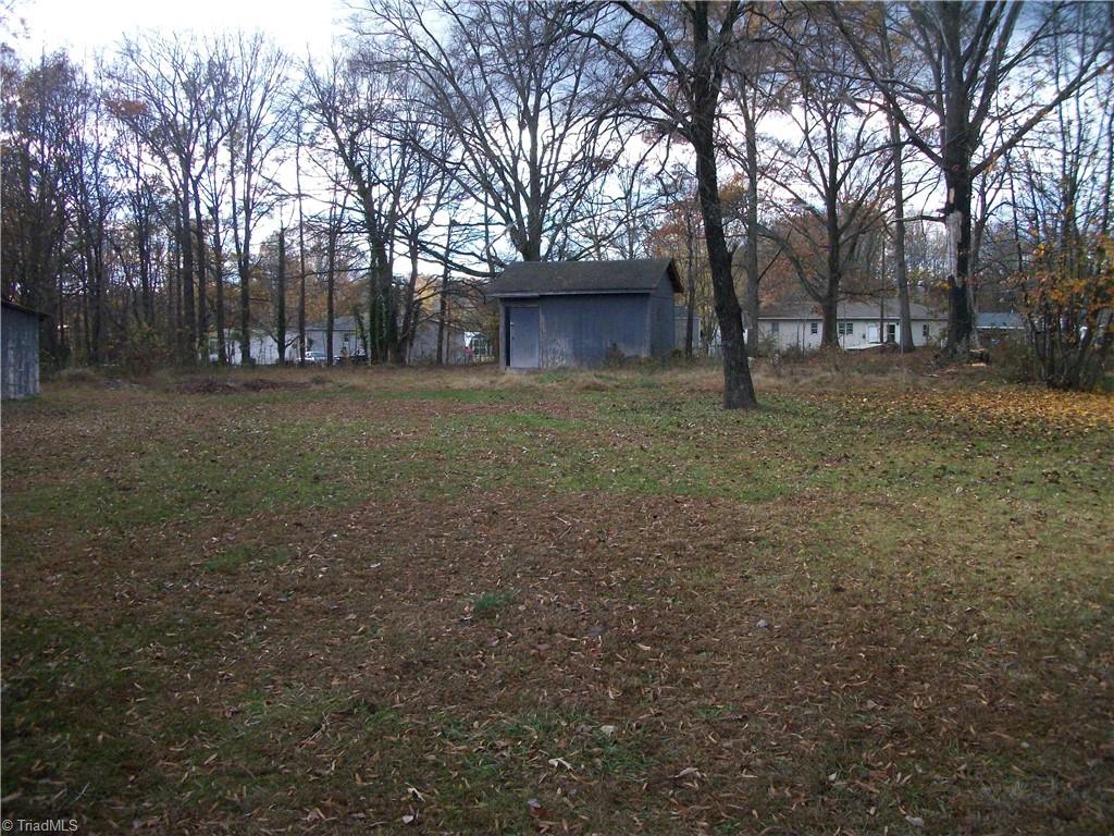 737 Summit Loop Property Photo 8