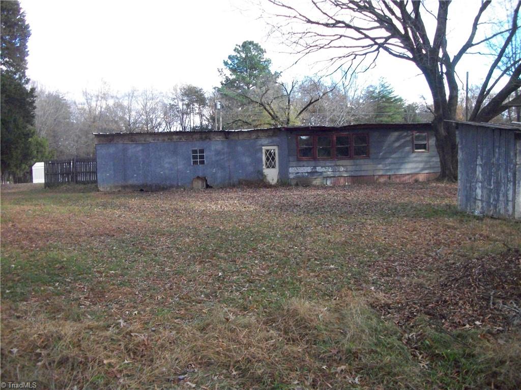 737 Summit Loop Property Photo 9