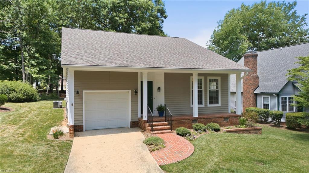 6 Willow Oak Property Photo 2