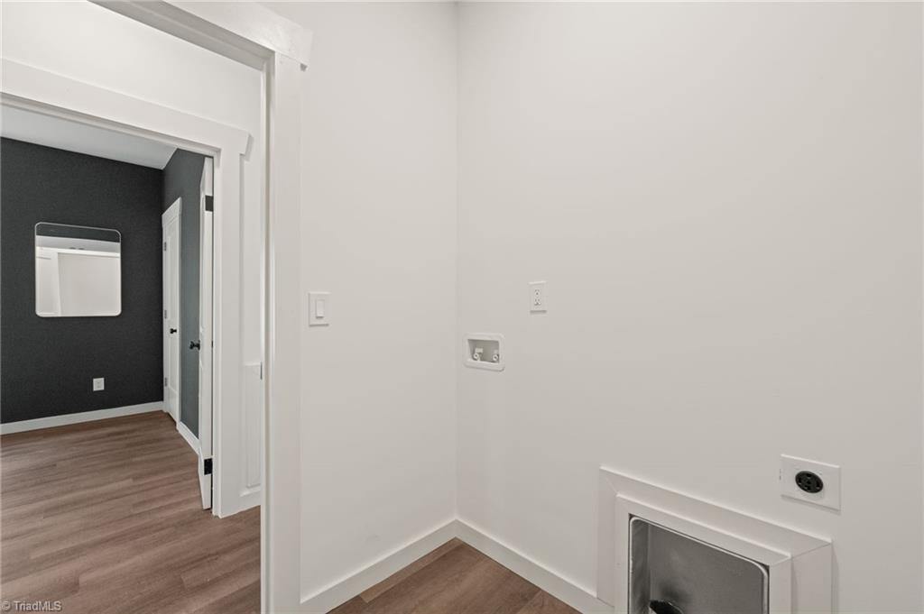 207 W Holt Street Property Photo 22