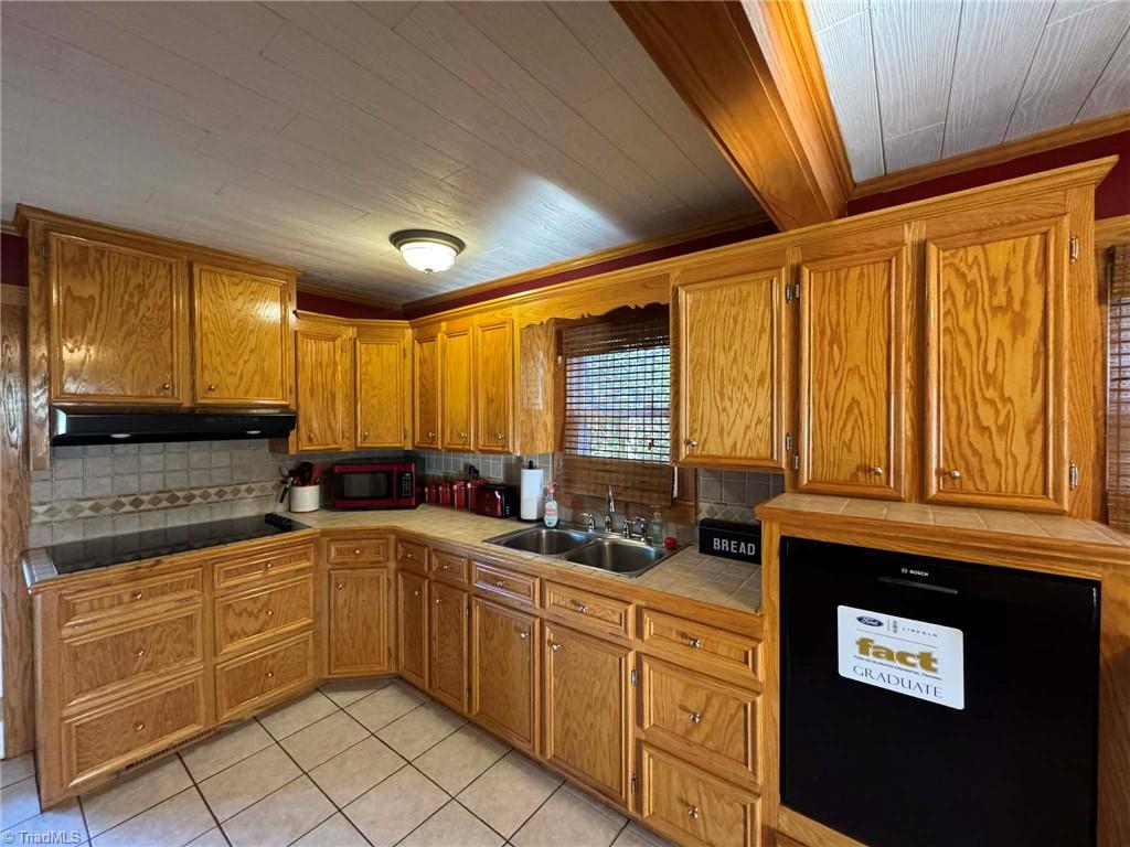 155 Sawyer Road Property Photo 14