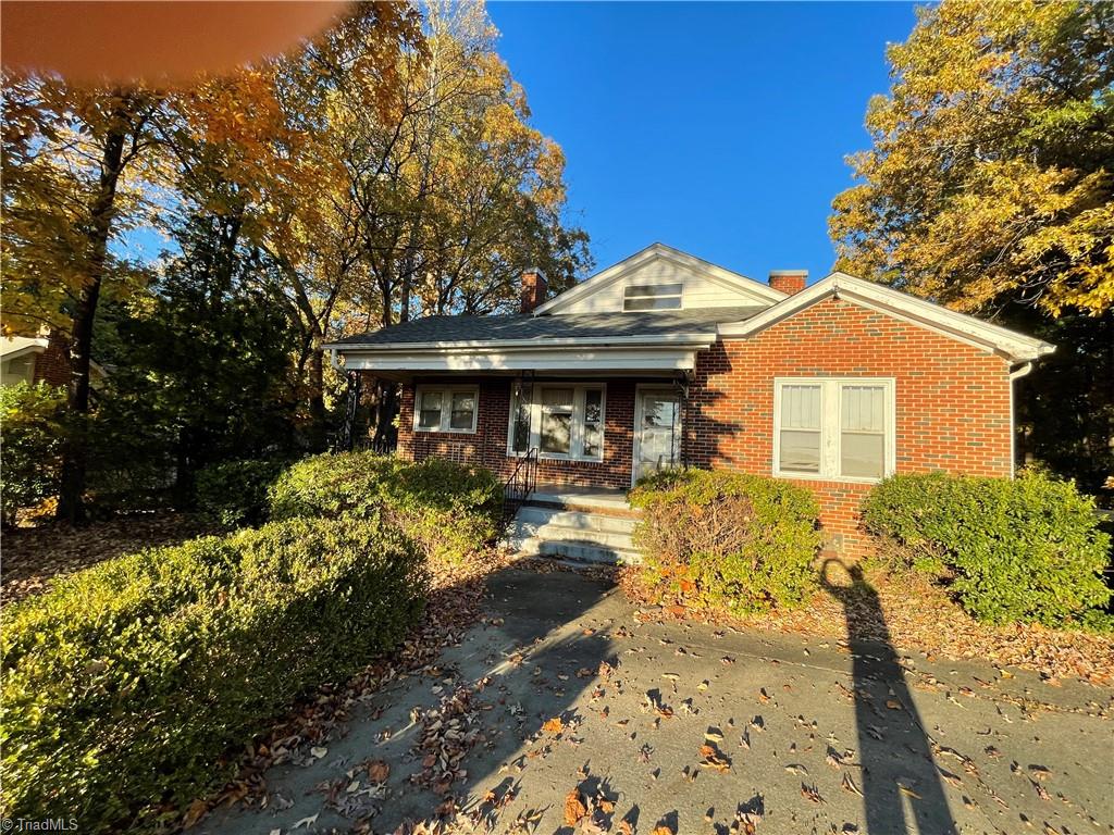 2012 Chapel Hill Road Property Photo 1