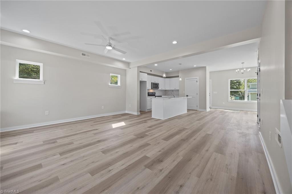 207 E Parker Street Property Photo 11