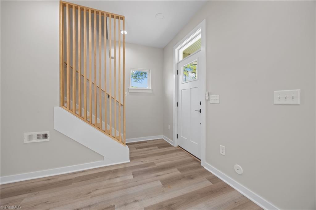 207 E Parker Street Property Photo 14