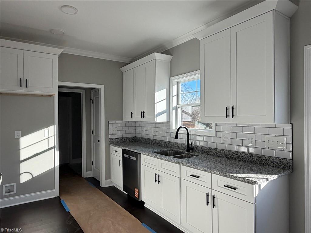 100 Snead Road Property Photo 13