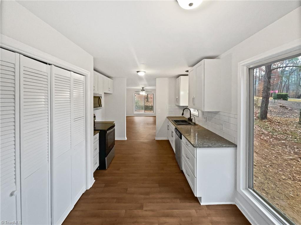 150 Roswell Drive Property Photo 4